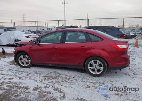 2014 Ford Focus Se z USA, uszkodzony, nr VIN 1FADP3F21EL370683